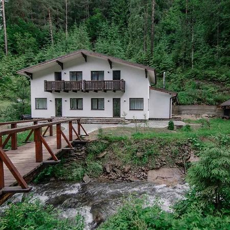 Cottage house Mizhhirya  Exteriör bild